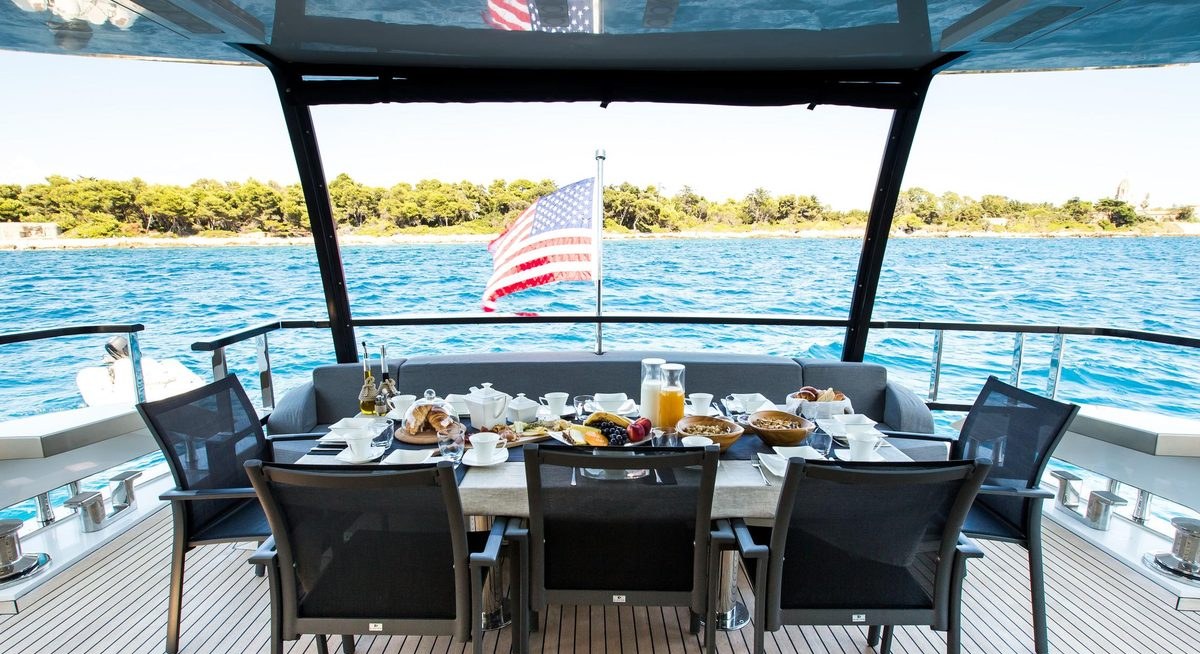 KEROS ISLAND yacht charter 4