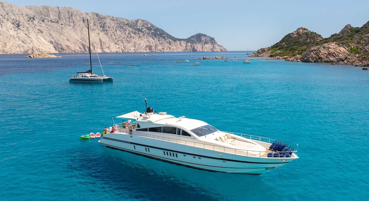 KIGAL yacht charter 1