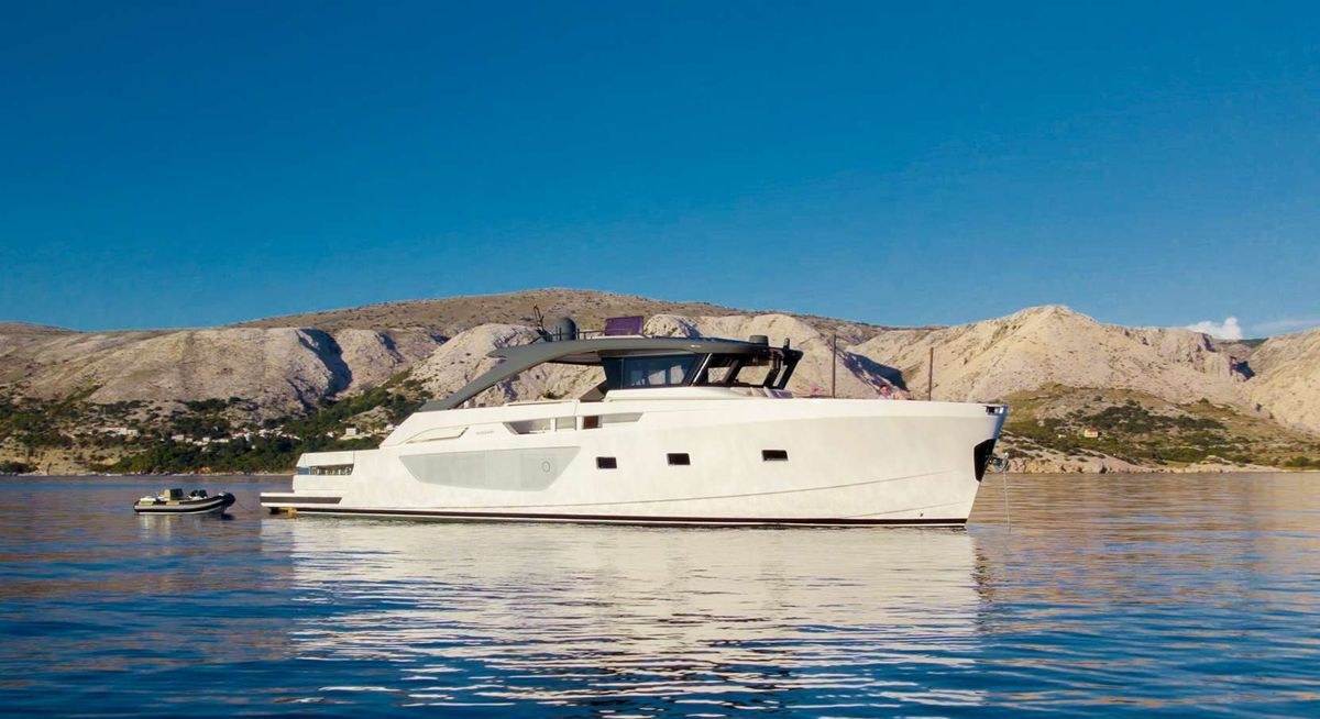 KIMANI yacht charter 1