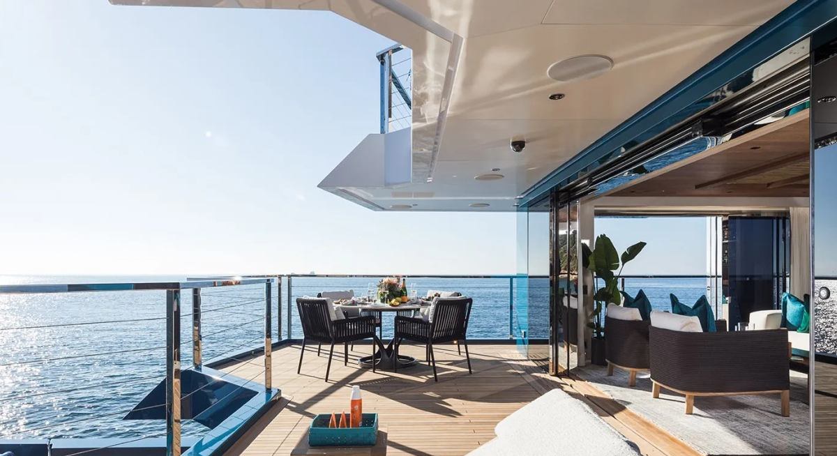 KING BENJI yacht charter 4