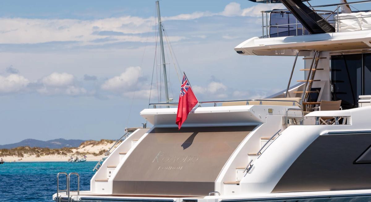 KOMODO yacht charter 5