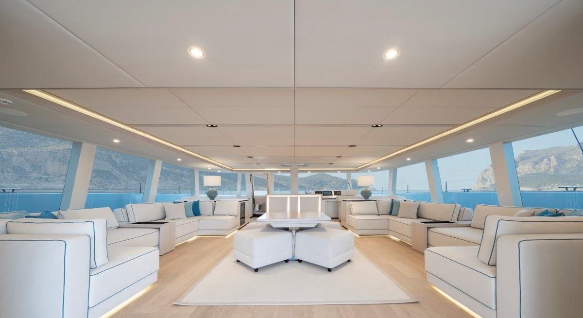KUTSUNGA yacht charter 4