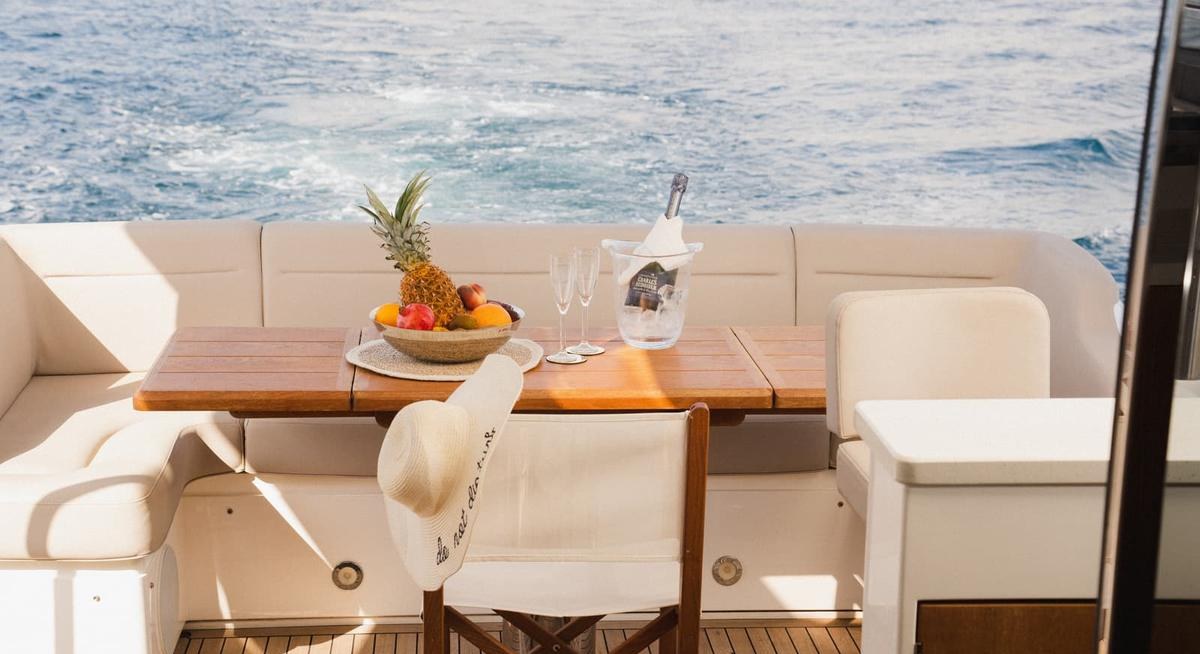 LA NONNO yacht charter 4