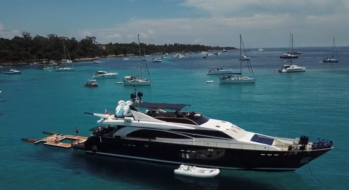 تأجير يخت LADY AMANDA YACHT CHARTER