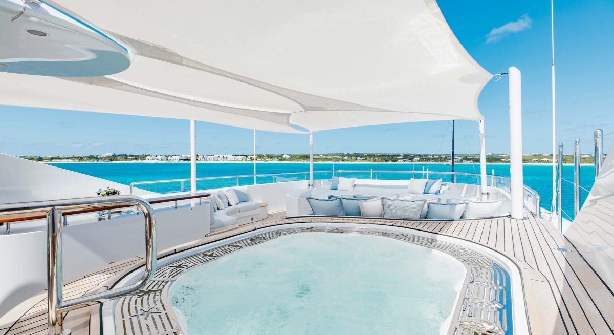 LADY B yacht charter 2