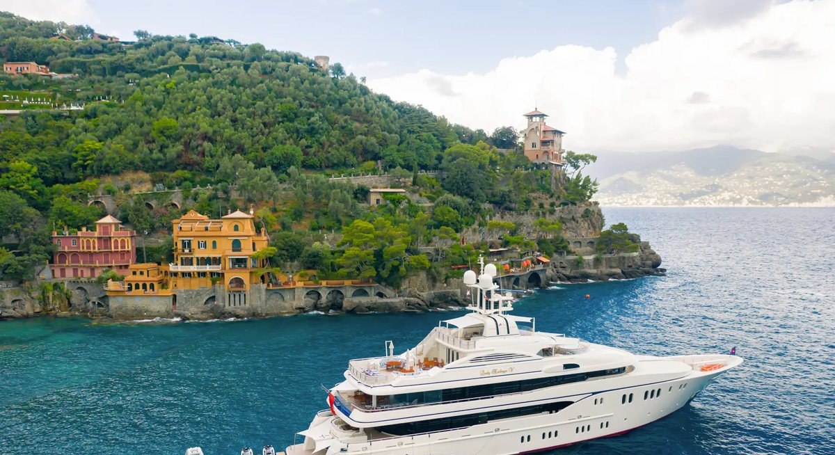 تأجير يخت LADY KATHRYN V YACHT CHARTER
