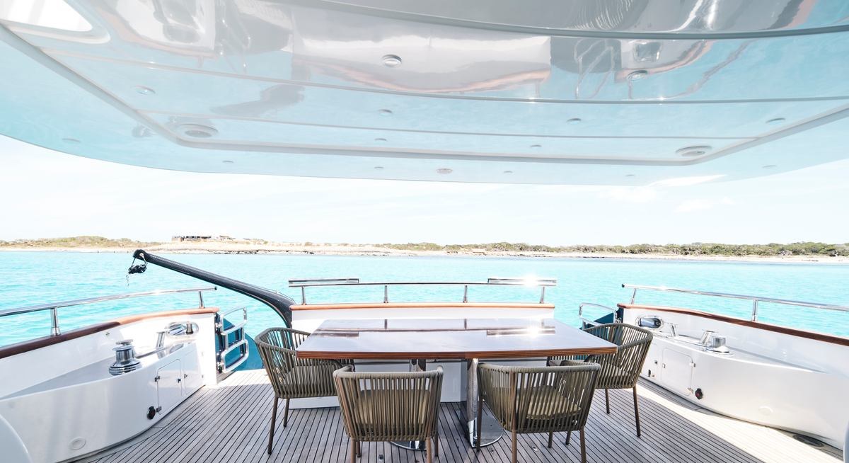 LADY KC yacht charter 4