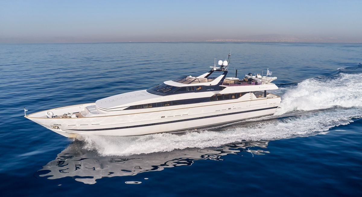 Yacht charter LADY RINA YACHT CHARTER