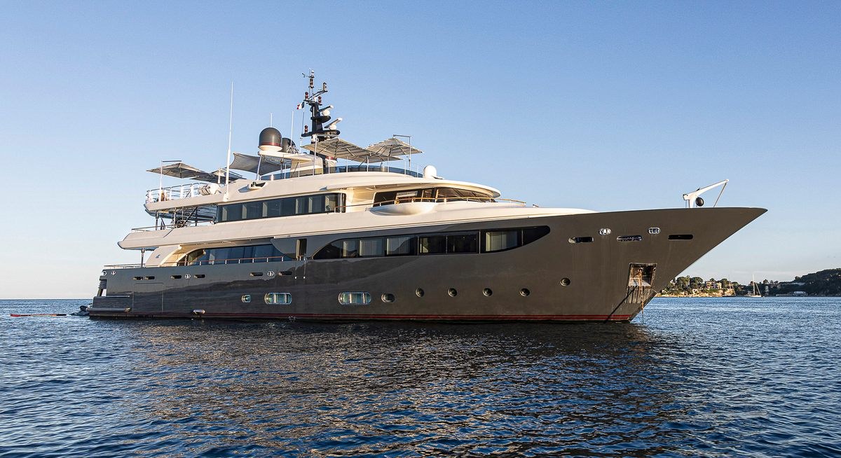 Yacht charter LADY TRUDY YACHT CHARTER