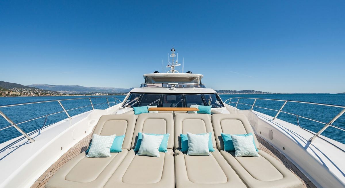 LADY VOLANTIS yacht charter 2