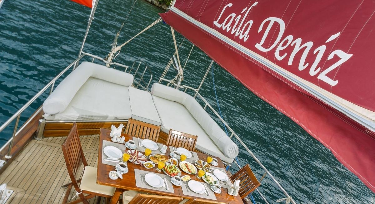 LAILA DENIZ yacht charter 1