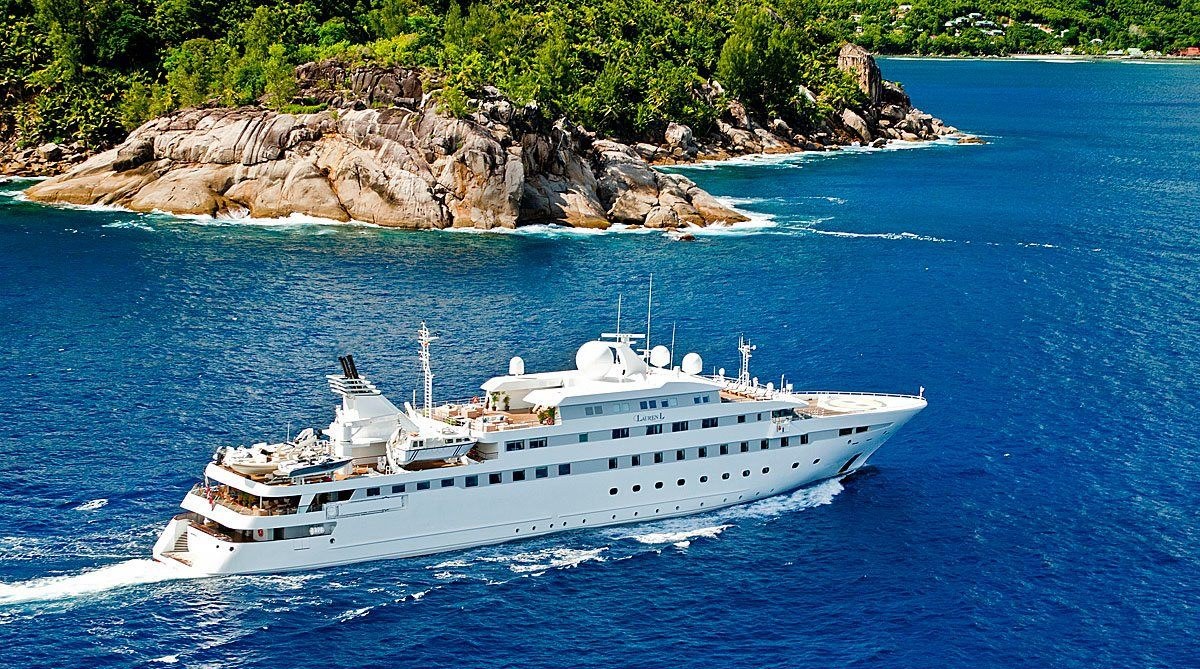 LAUREN L yacht charter 1