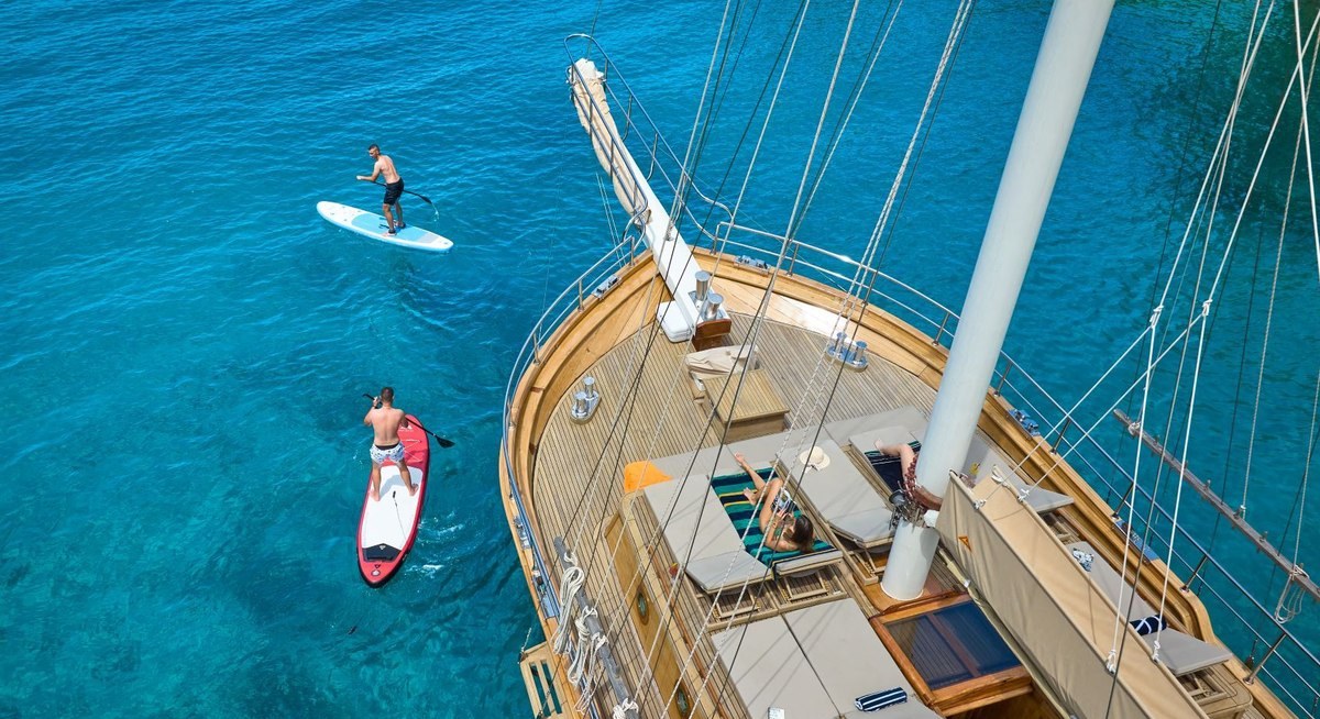 LIBRA yacht charter 5