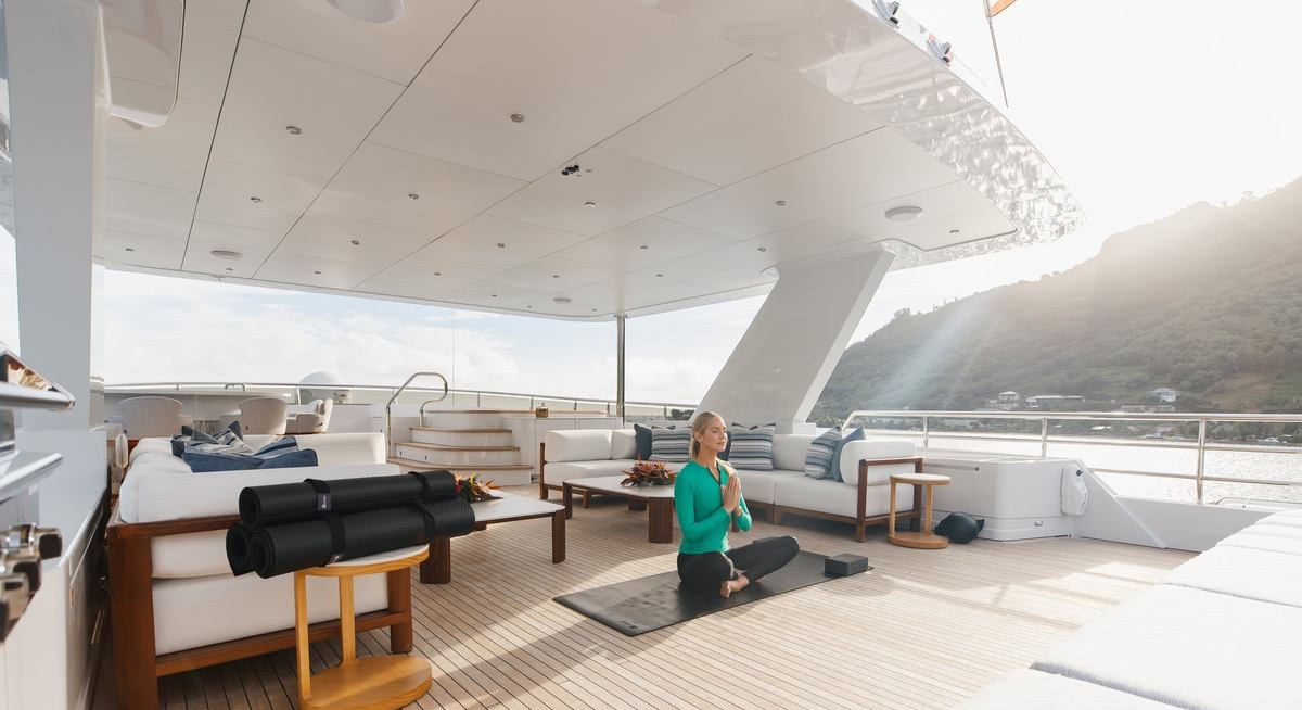LIMITED RISKS yacht charter 2
