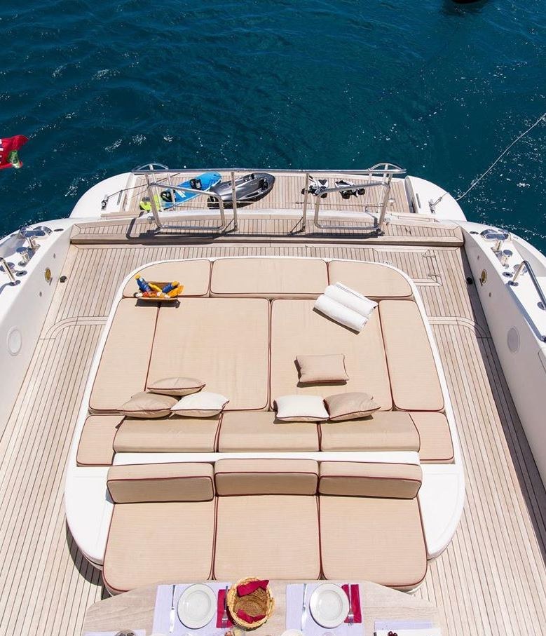 LITTLE ZOE yacht charter 3
