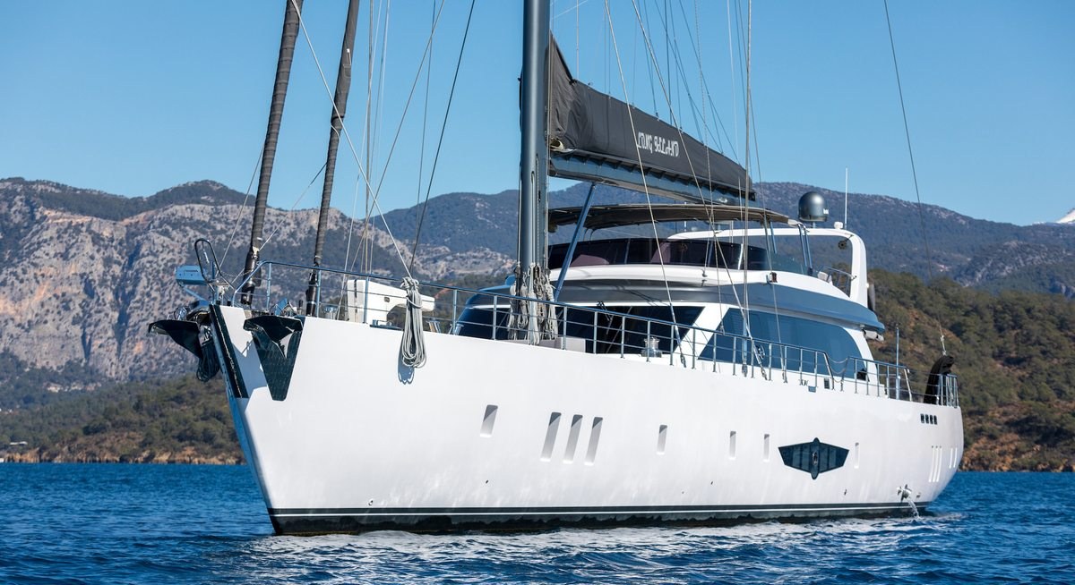 LONG ISLAND yacht charter 1