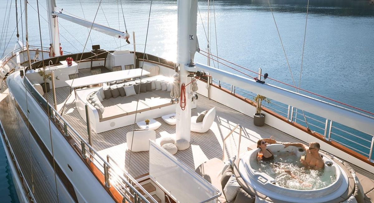 LOVE STORY yacht charter 2