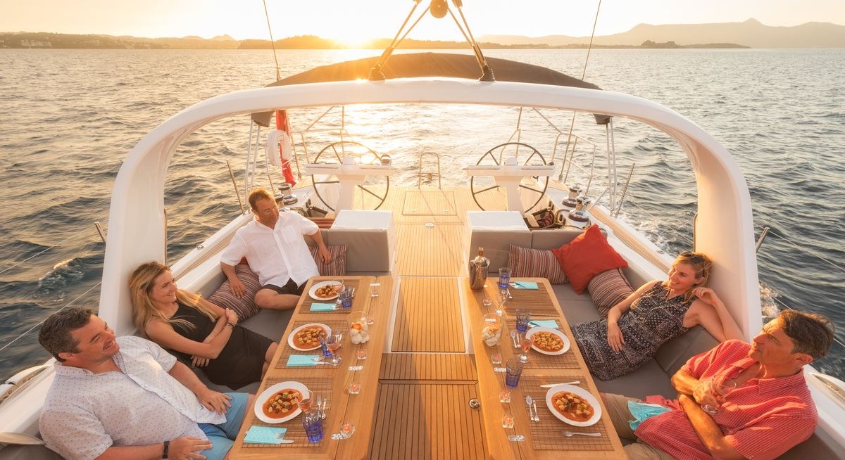 LUNOUS yacht charter 3