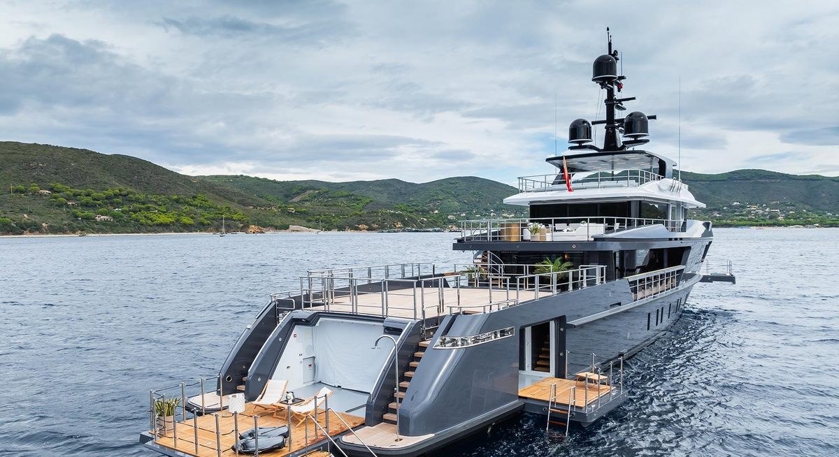 M yacht NOT for charter* yacht charter 5