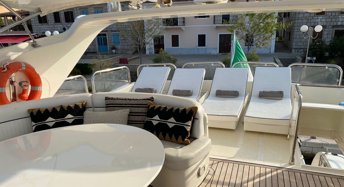 MAGIC SIX YACHT CHARTER yacht charter