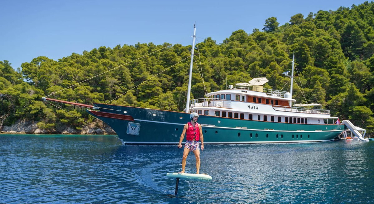 Yacht charter MAIA YACHT CHARTER