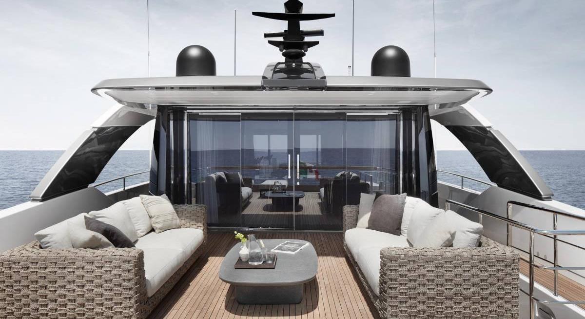 MALKIA yacht charter 5