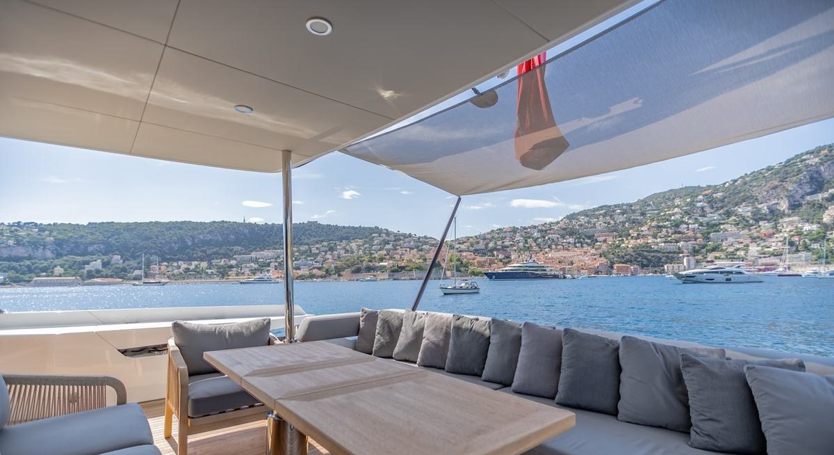 MAORIA yacht charter 4