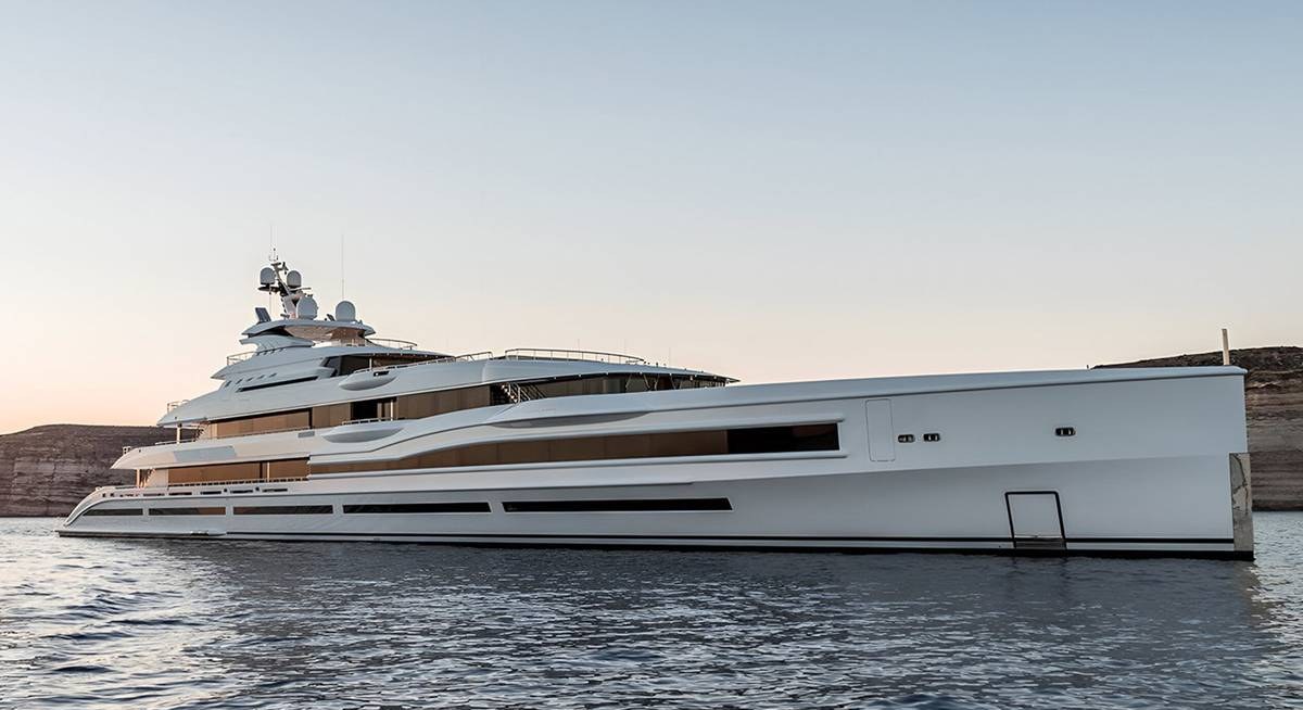 MAR yacht charter 1
