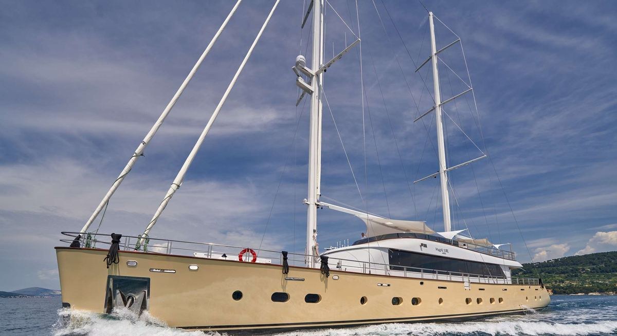 MARALLURE YACHT CHARTER yacht charter