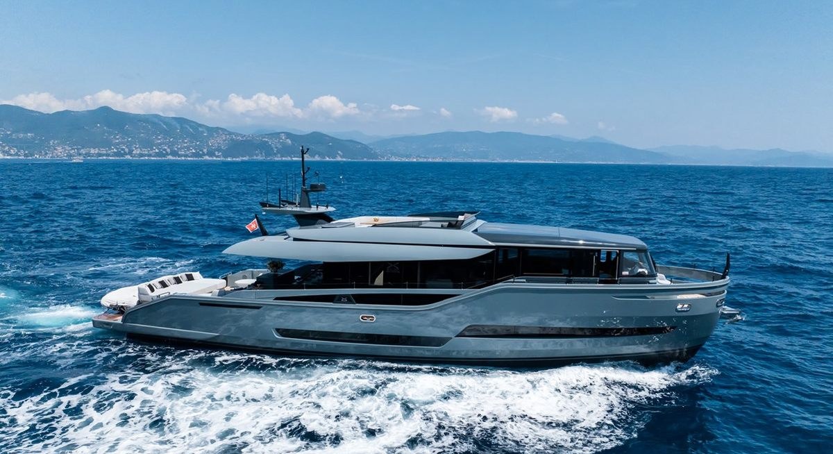 Yacht charter MARTITA YACHT CHARTER