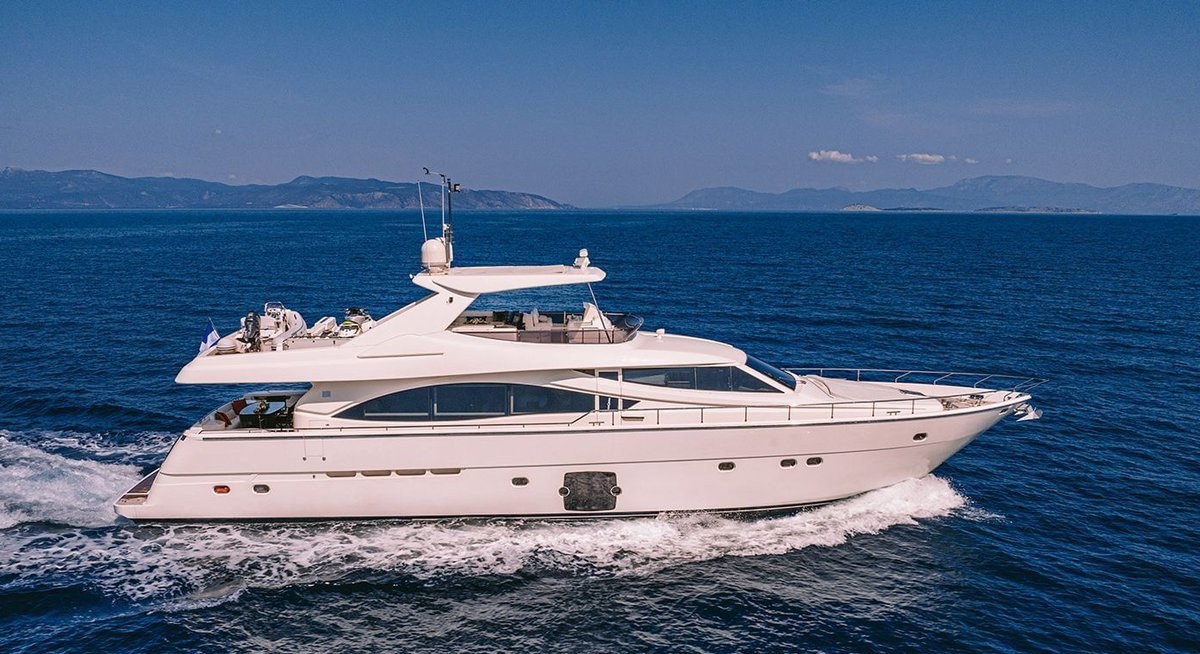 MAYBE NOT yacht charter 1