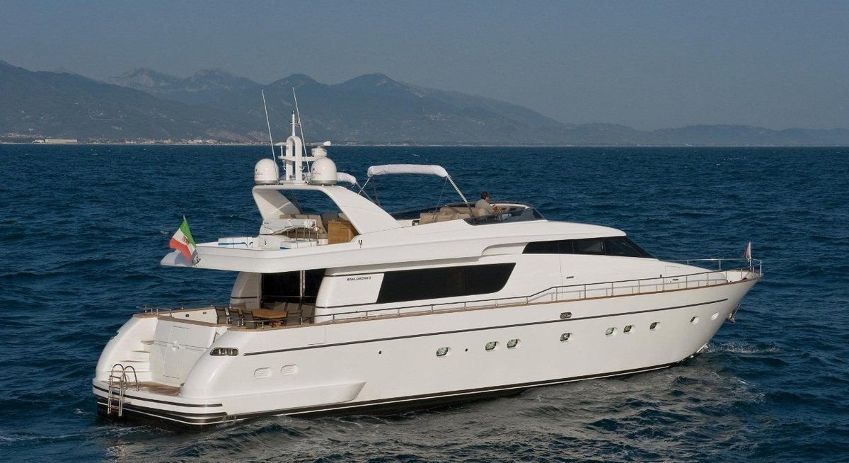 تأجير يخت MAZUKI YACHT CHARTER