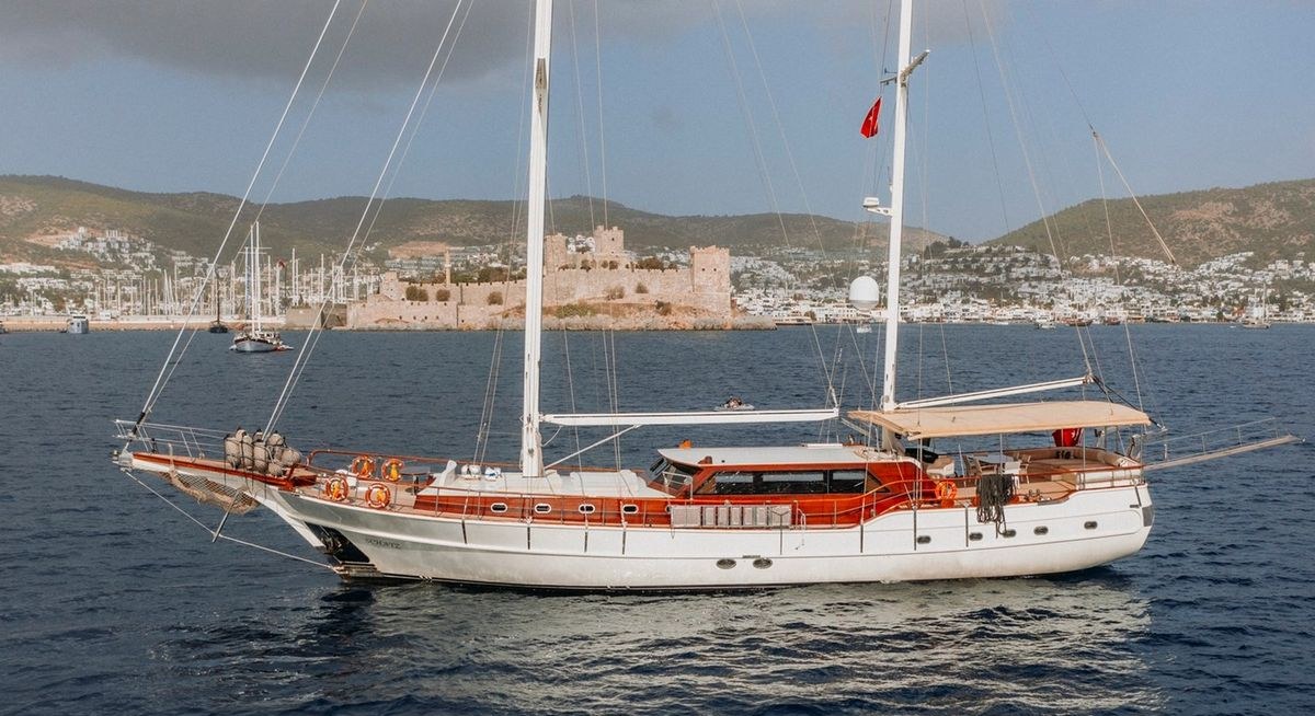 تأجير يخت MEIN SCHATZ YACHT CHARTER