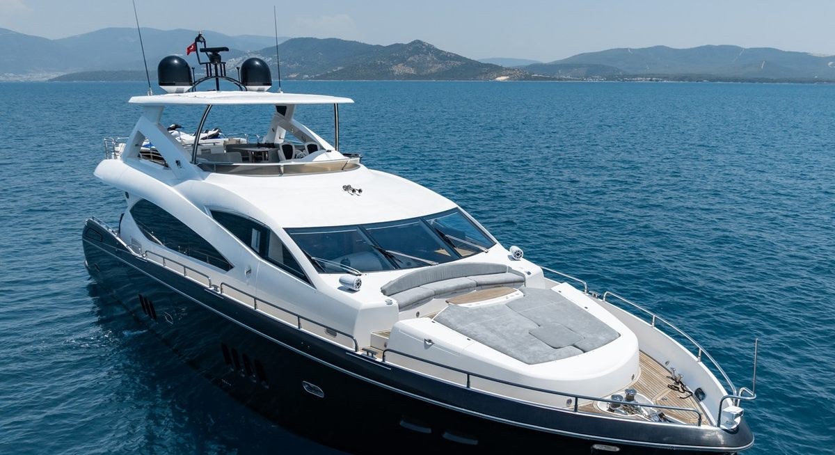 MELLO yacht charter 2