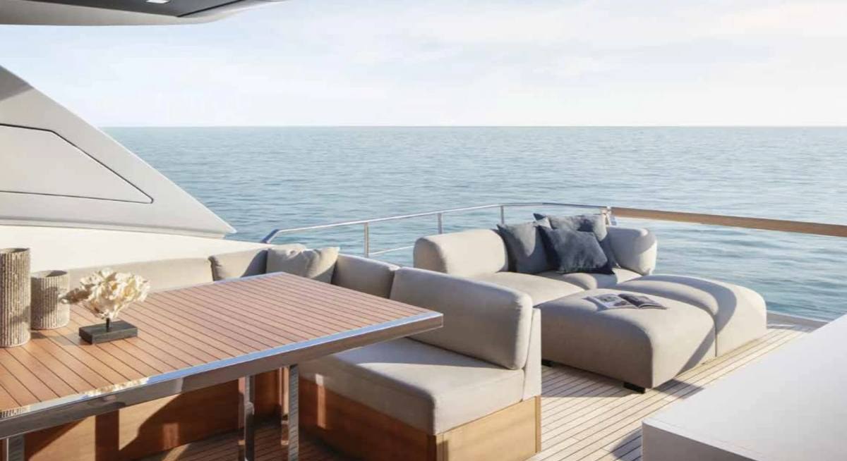 MICHISAN yacht charter 3