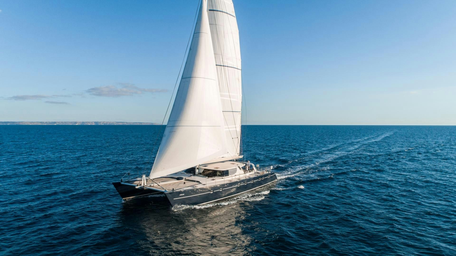 Yacht charter MIROVIA YACHT CHARTER