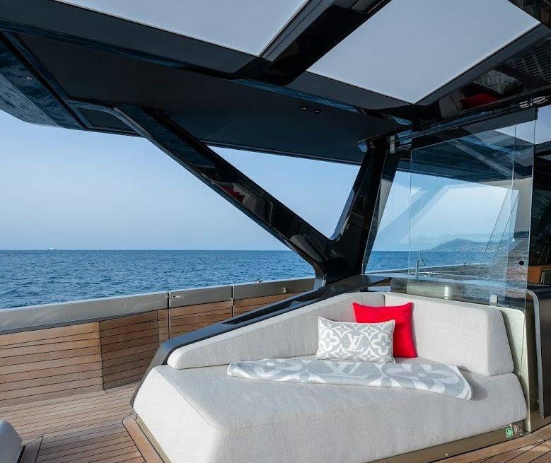 MOONRAKER 3 yacht charter 3