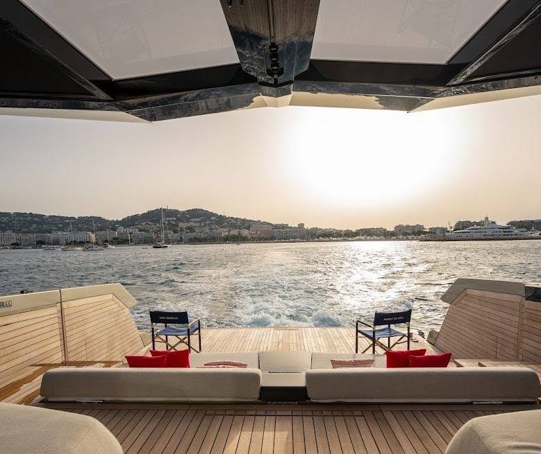 MOONRAKER 3 yacht charter 4