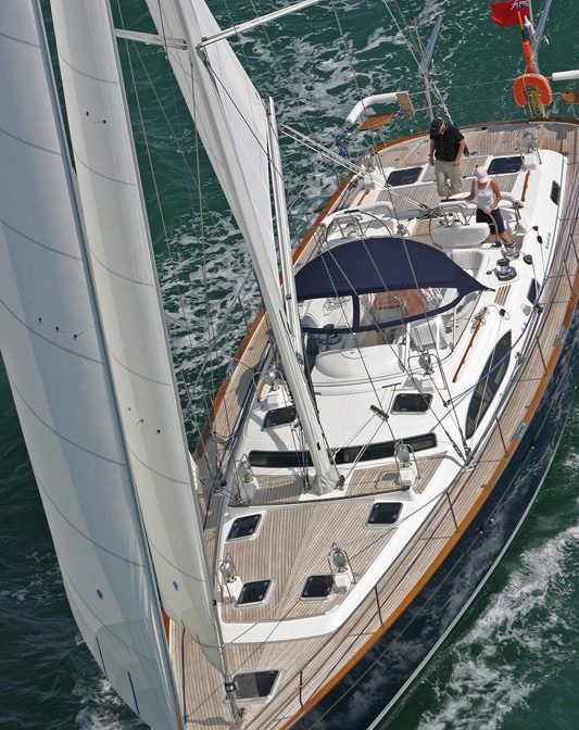 MUSTIQUE yacht charter 1