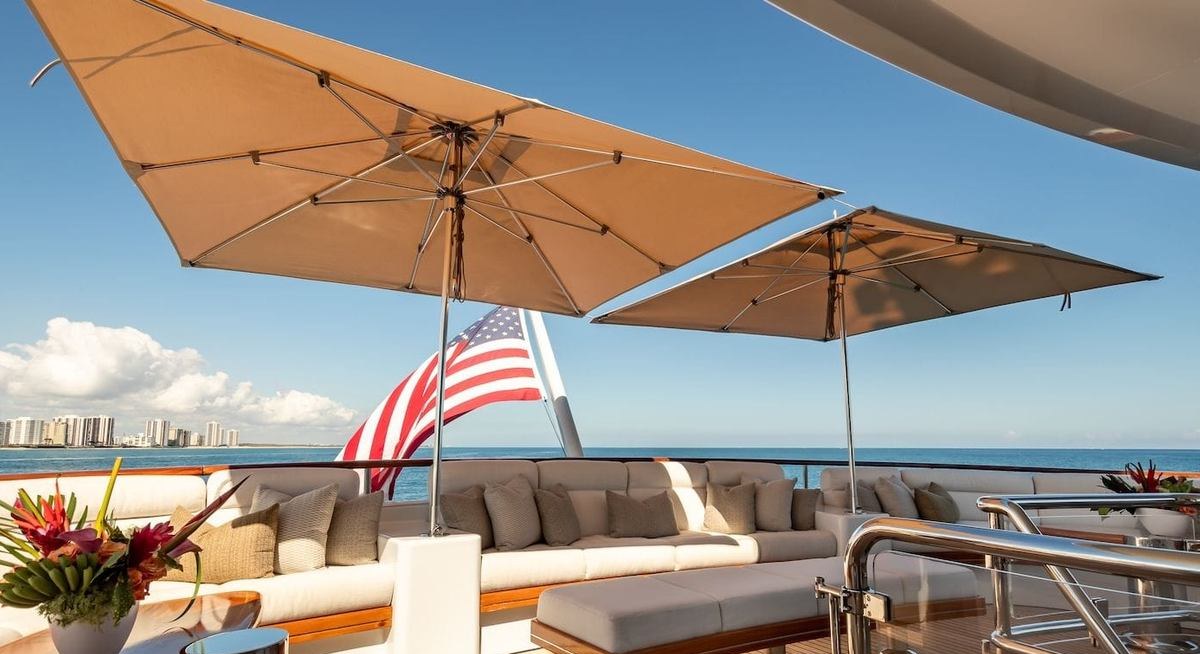 MYSTIQUE yacht charter 3