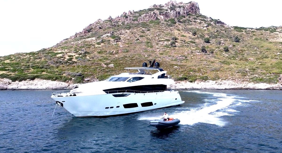 NEW EDGE yacht charter 1