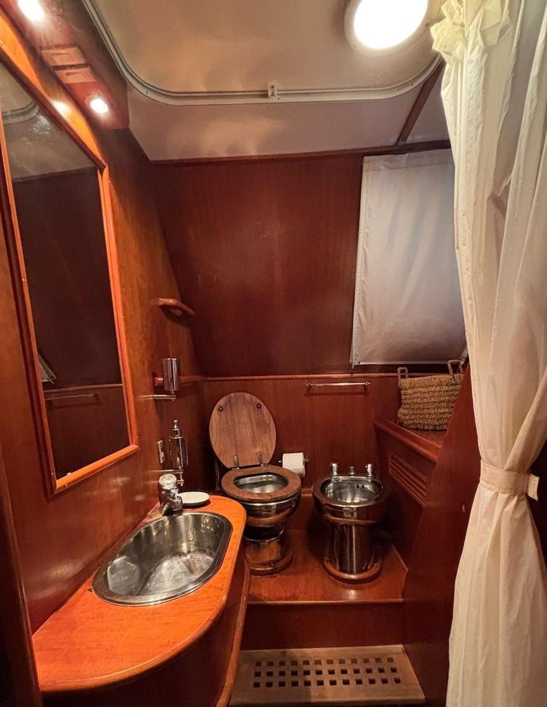 NINA SPIRIT OF THE WIND yacht charter 2