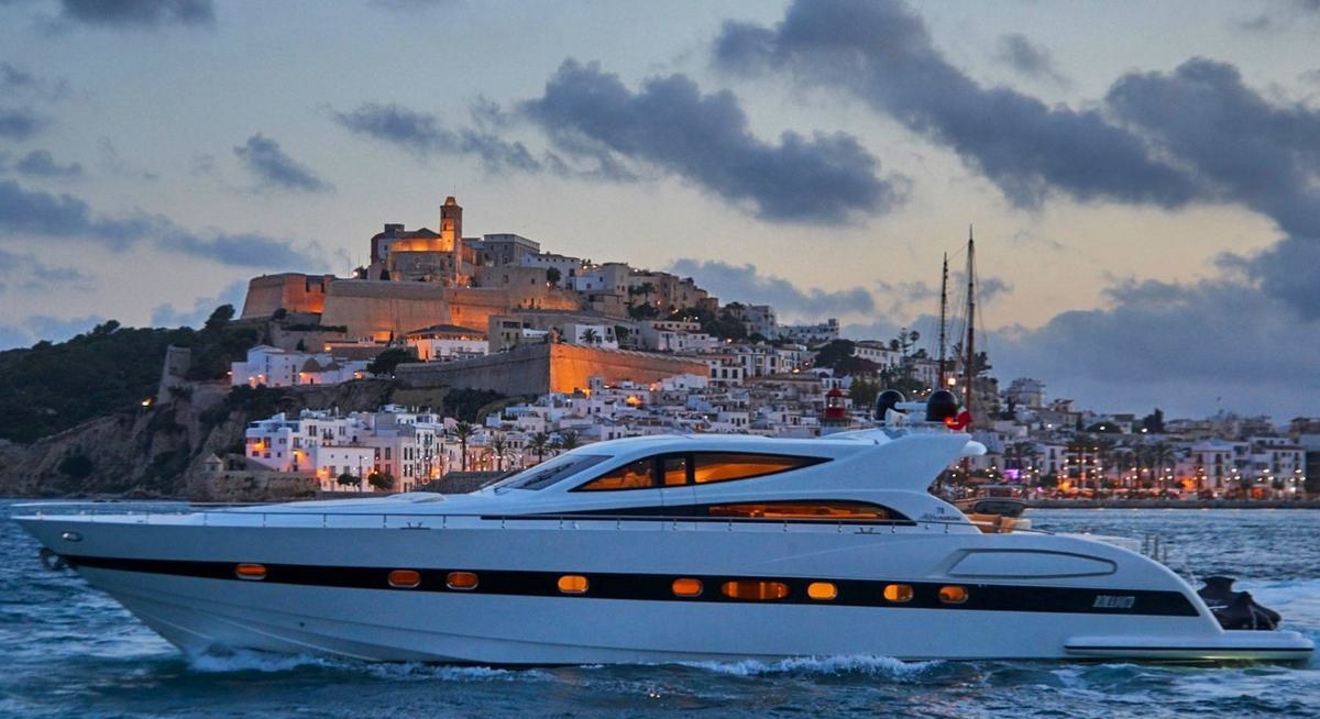 Yacht charter NINA YACHT CHARTER
