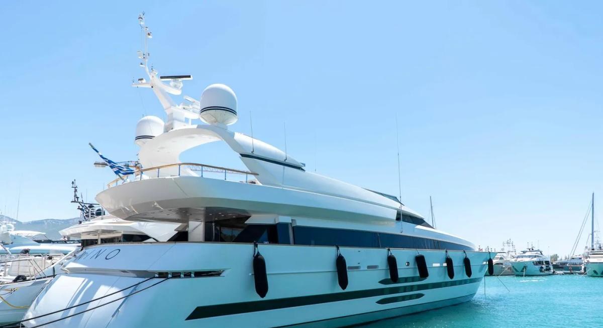 NINO yacht charter 5