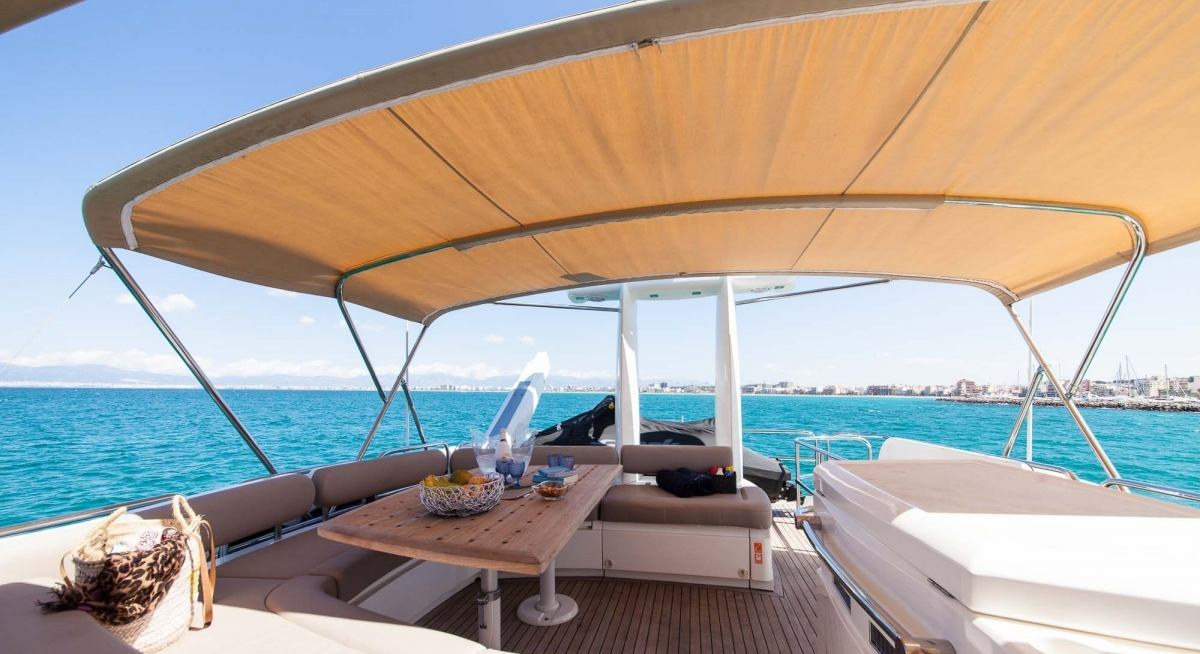 NIRVANA yacht charter 4