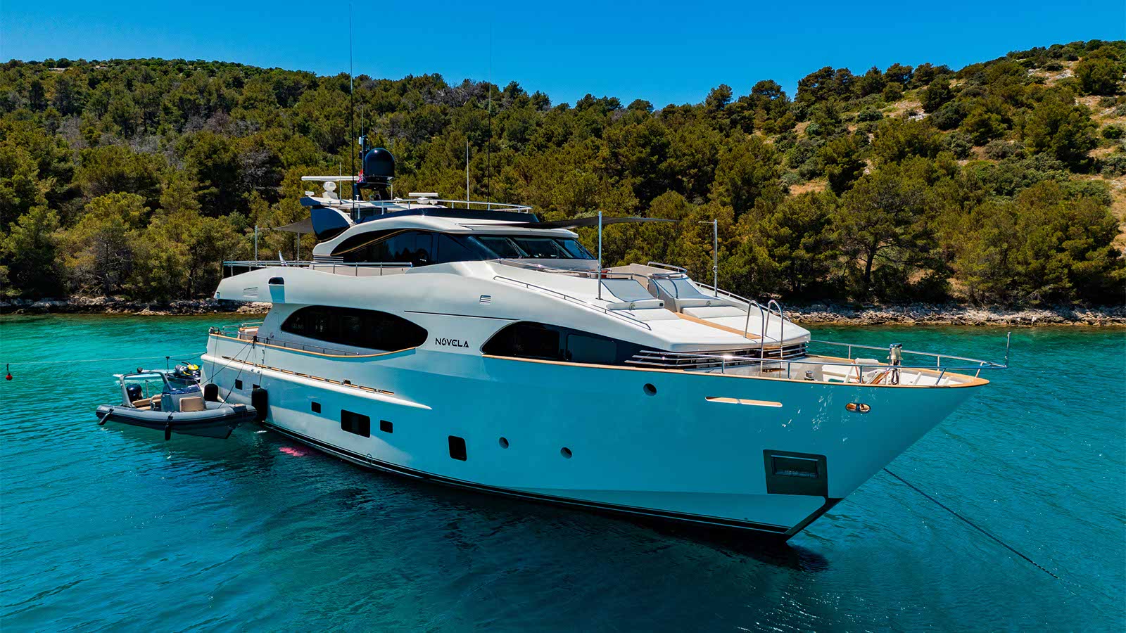 Yacht charter NOVELA YACHT CHARTER