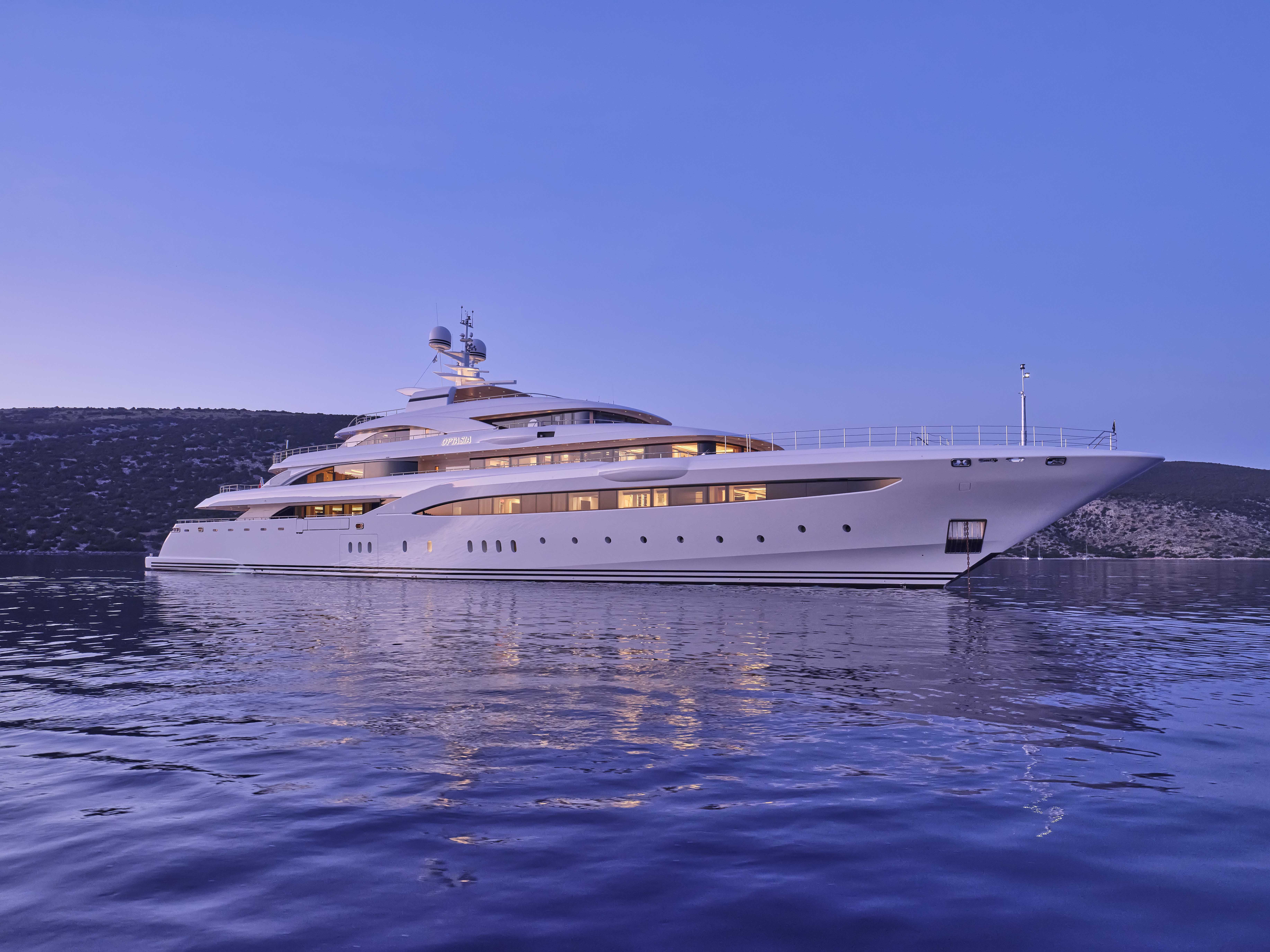 O'PTASIA YACHT CHARTER yacht charter