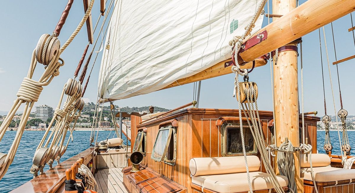 O'REMINGTON yacht charter 2