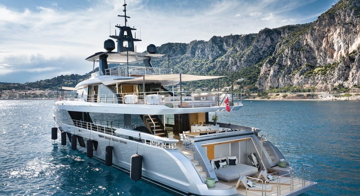 OCEAN ONE yacht charter 5