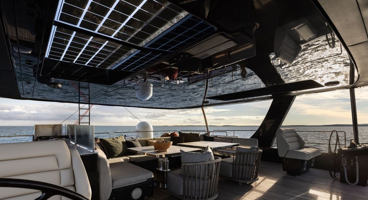 OTOCTONE yacht charter 3